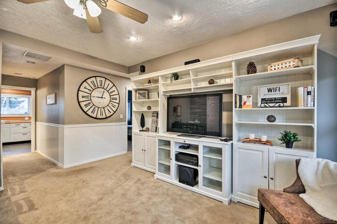 הוילה Boring Cute And Cozy Pdx Area Townhouse 31 Mi To Mt Hood! מראה חיצוני תמונה