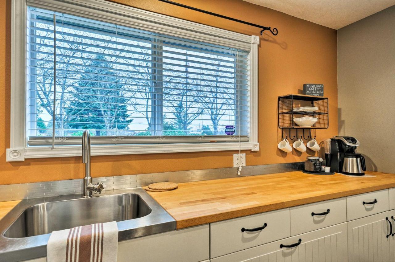 הוילה Boring Cute And Cozy Pdx Area Townhouse 31 Mi To Mt Hood! מראה חיצוני תמונה